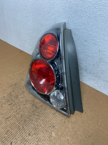 2005 to 2006 Nissan Altima Left Driver Side Tail Light AE0269 LK1