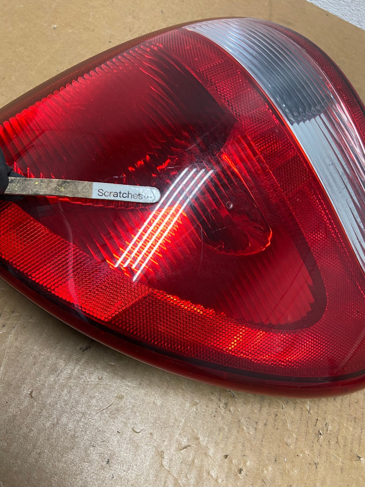 2004 - 2007 Dodge Grand Caravan Right Passenger Side Tail Light AE0316 LK3