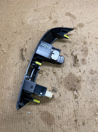 2004 to 2010 Toyota Sienna Left Side Climate Switches Bezel Trim OEM z7404 DG2