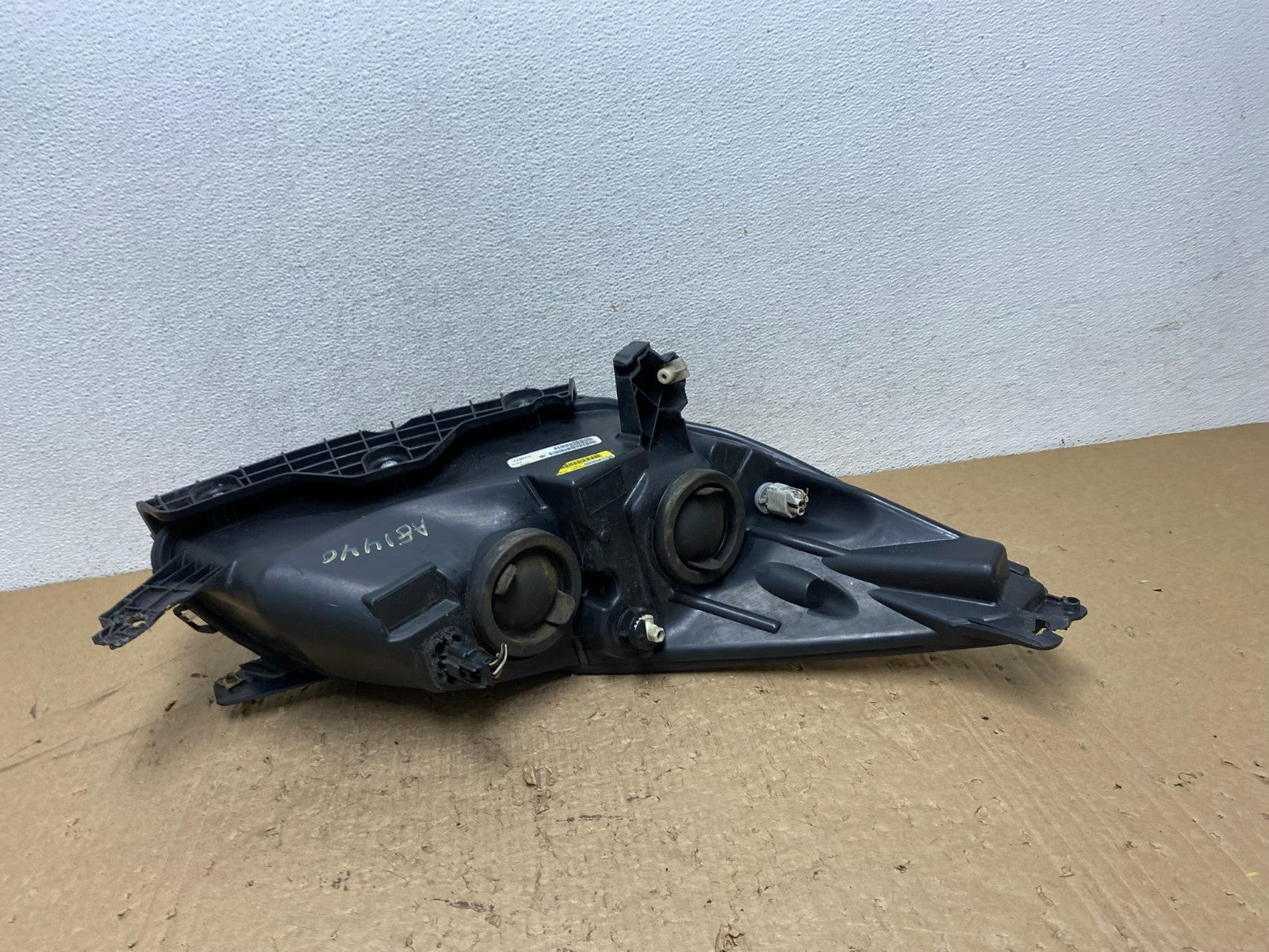 2013 - 2016 Ford Escape Headlight Left Driver Lh Side Halogen AG1440 DW7