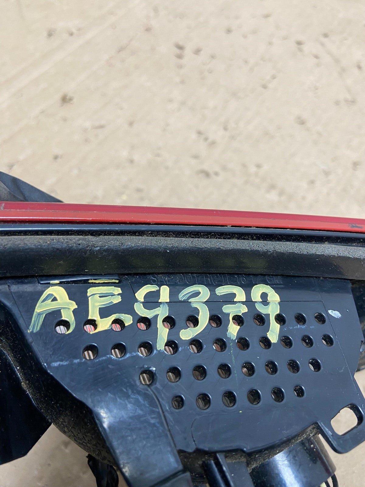 2016 - 2019 Chevrolet Malibu Left Driver LH Inner Tail Light AE9379 DG7