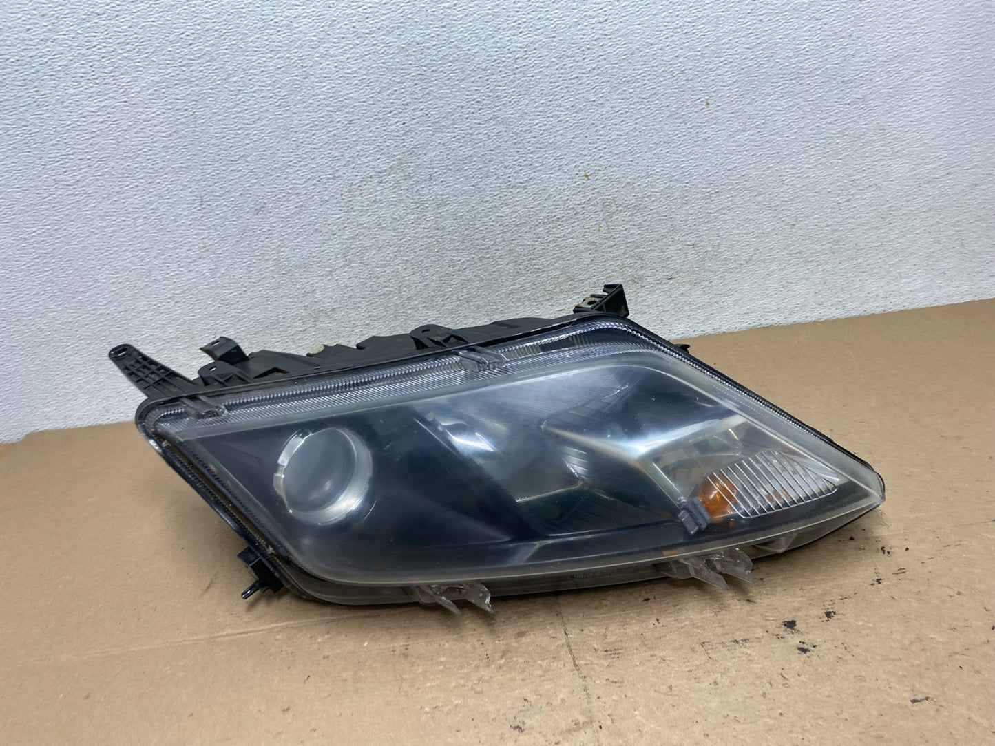 2010 2011 2012 Ford Fusion Right Passenger RH Headlight Halogen AF5062 DW0