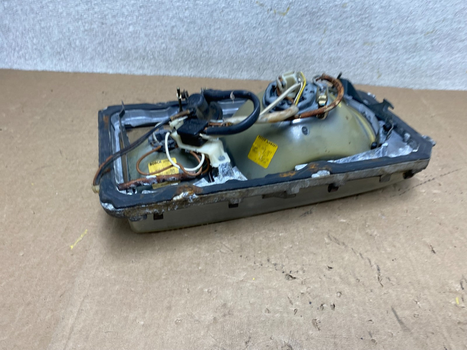 Mercedes W116 S-Class Left Driver LH Halogen Headlight OEM w8752 DG7