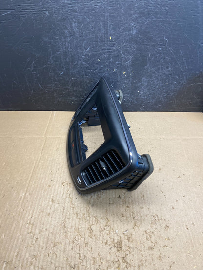 2015 to 2016 Chrysler 200 Radio Dash Bezel Trim Vent Hazard Panel ad2033 DG2