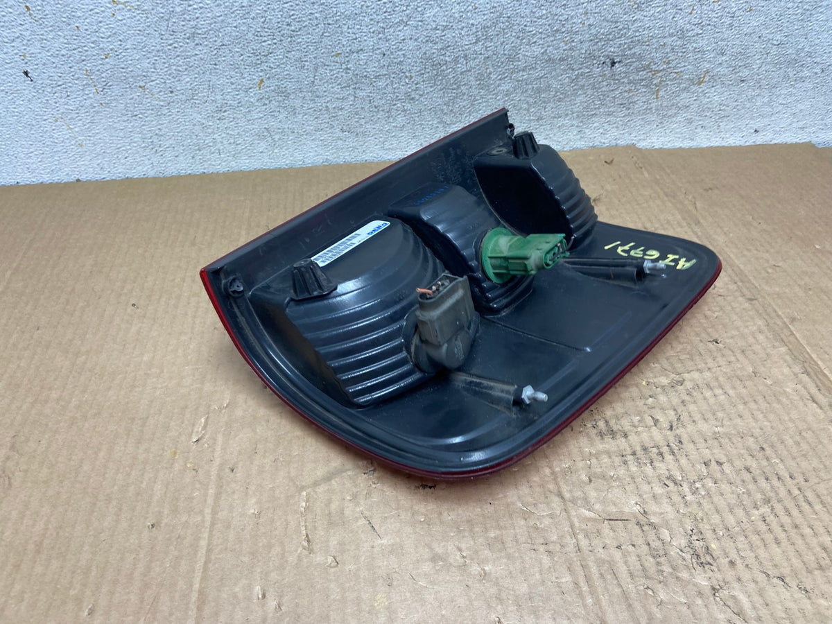 2004 to 2008 Ford F150 F-150 Right Passenger RH Side Tail Light DEPO AI6771 LK4
