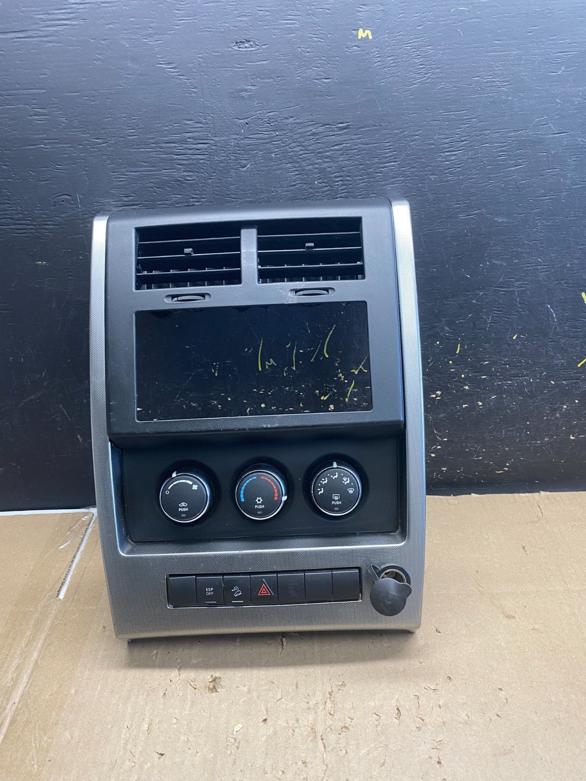 2008 to 2012 Jeep Liberty Dash Climate Temperature Control Radio Bezel ab2123 DG0