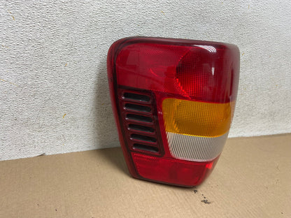1999 - 2004 Jeep Grand Cherokee WJ Left Driver Lh Tail Light AH5698 LK1