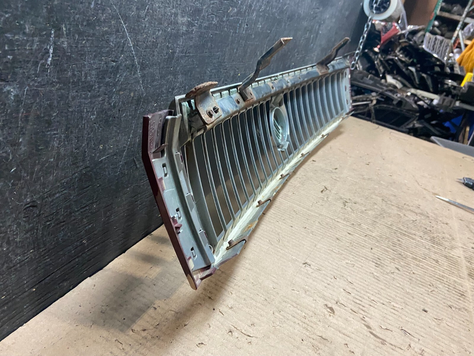 2005 2006 2007 Mercury Montego Front Upper Grill Grille i3649 Oem DG18