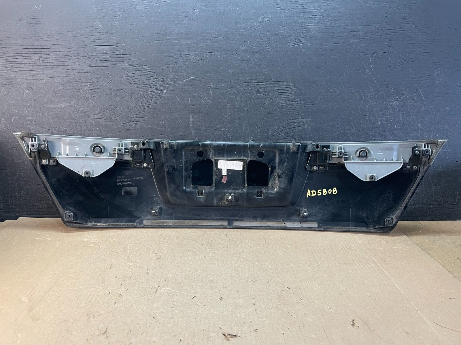 2008 to 2012 Honda Accord Sedan Trunk Deck Lid Trim Panel Molding AD5808 DG4