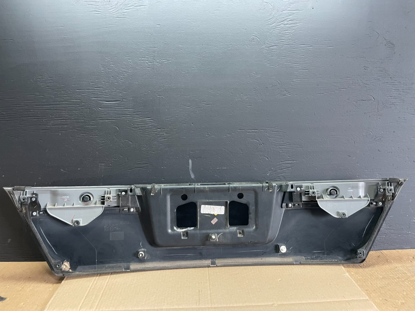2008 to 2012 Honda Accord Sedan Trunk Deck Lid Trim Panel Molding AB7580 DG7