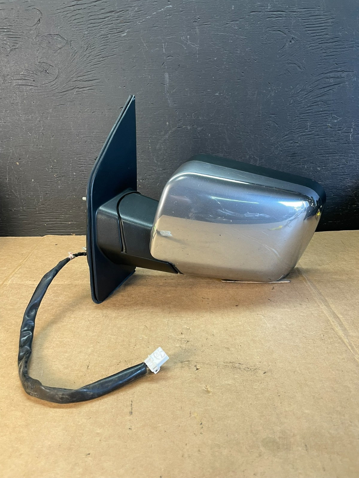 2008 to 2015 Nissan Armada Left Driver Side Heated Mirror AE0942 DW0