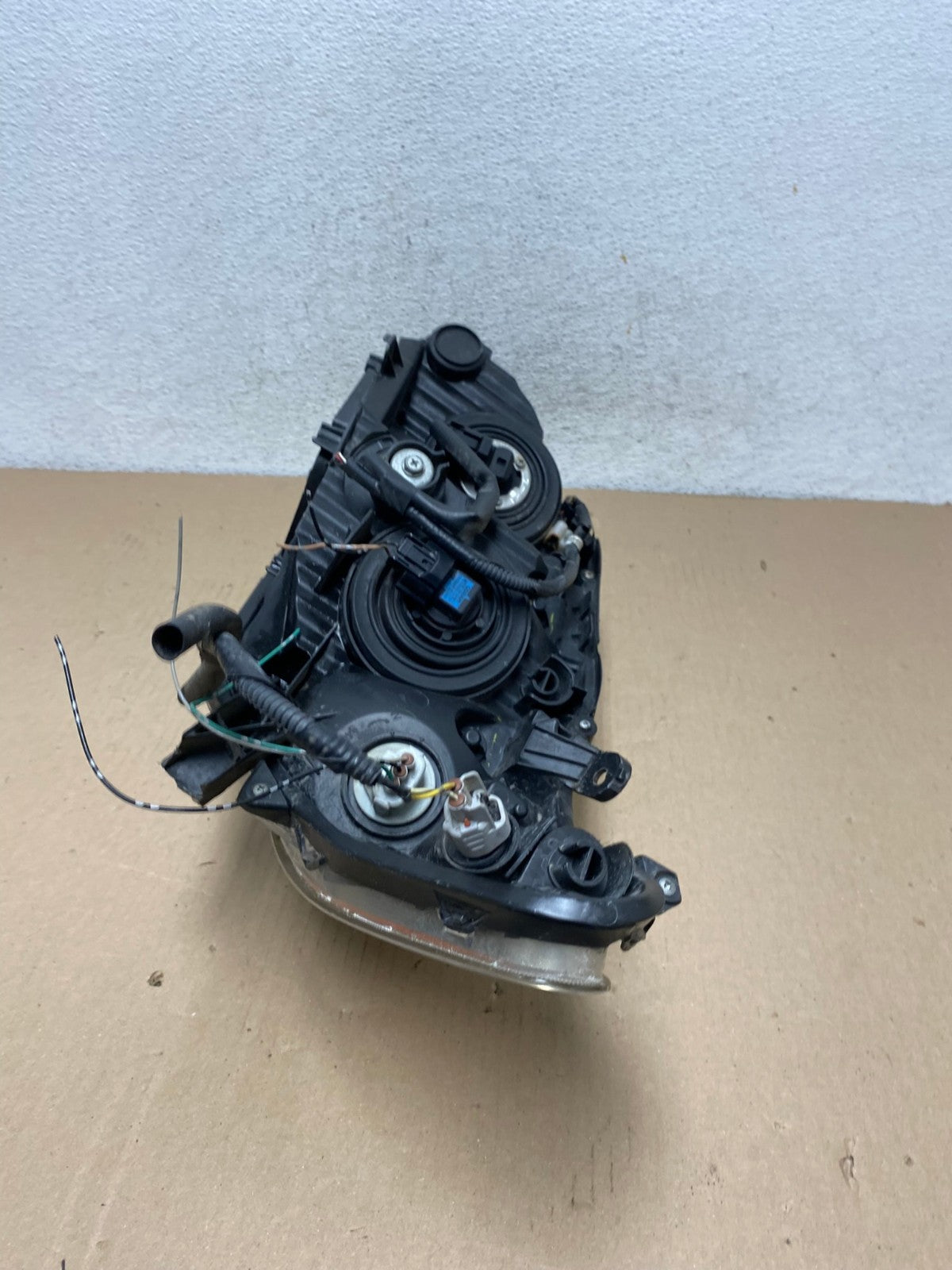 2011-2012 Toyota Avalon Right Passenger RH Halogen Headlight DEPO AF3045 LK7