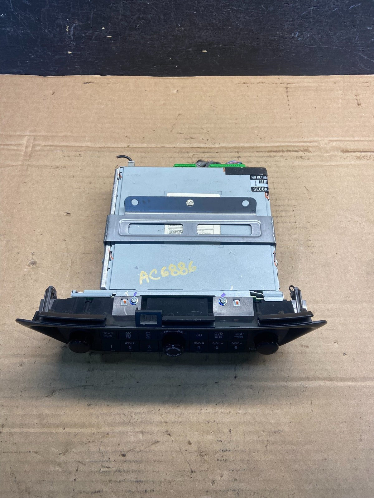 2005 to 2010 Honda Odyssey Am Fm Cd Player Radio Receiver AE2522 DG3