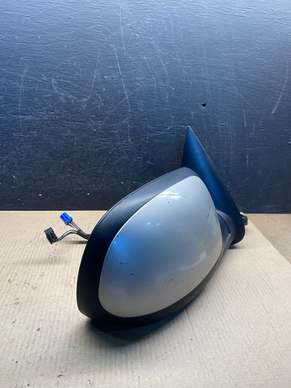 2003-2006 Chevrolet Tahoe Suburban Right Passenger Turn Door Mirror AH4534 DW1