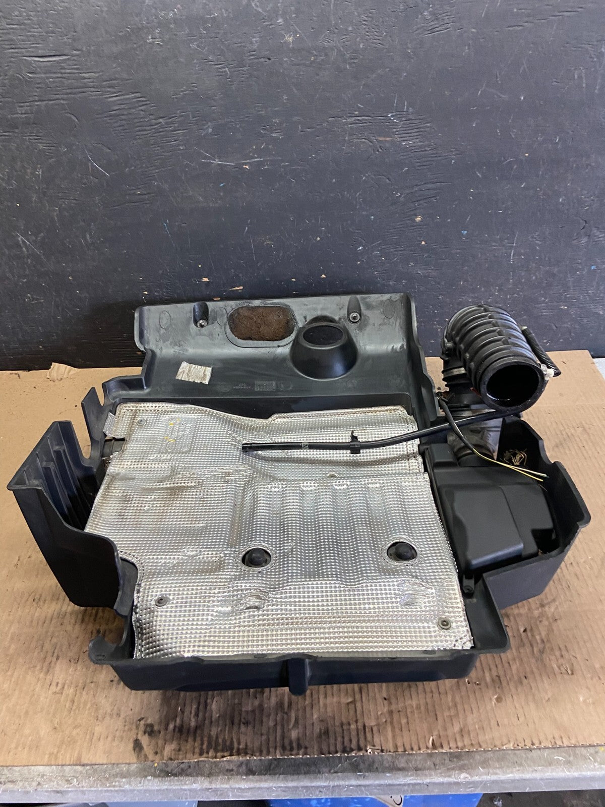 1997 to 2006 Land Rover Freelander OEM Engine Shield Cover O0916 DG5