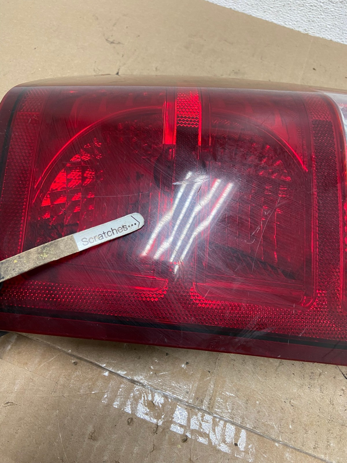 2007 2008 2009 2010 Jeep Grand Cherokee Right Passenger Tail Light AE6167 LK3