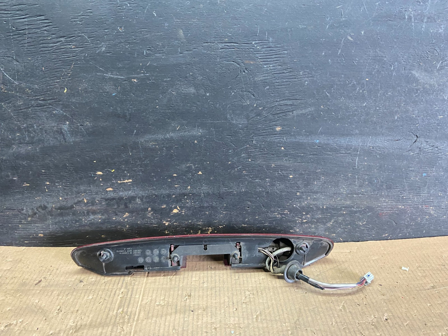 2008-2012 Buick Enclave Trunk Lid Finish Panel Moulding w/ Camera OEM R5492 DG8