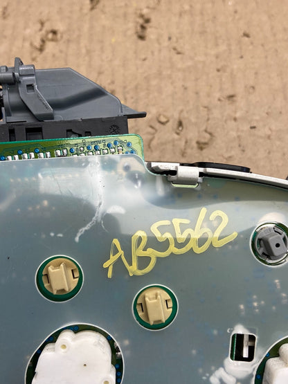 2005 to 2006 Mazda Tribute Speedometer Cluster ab5562 DG6