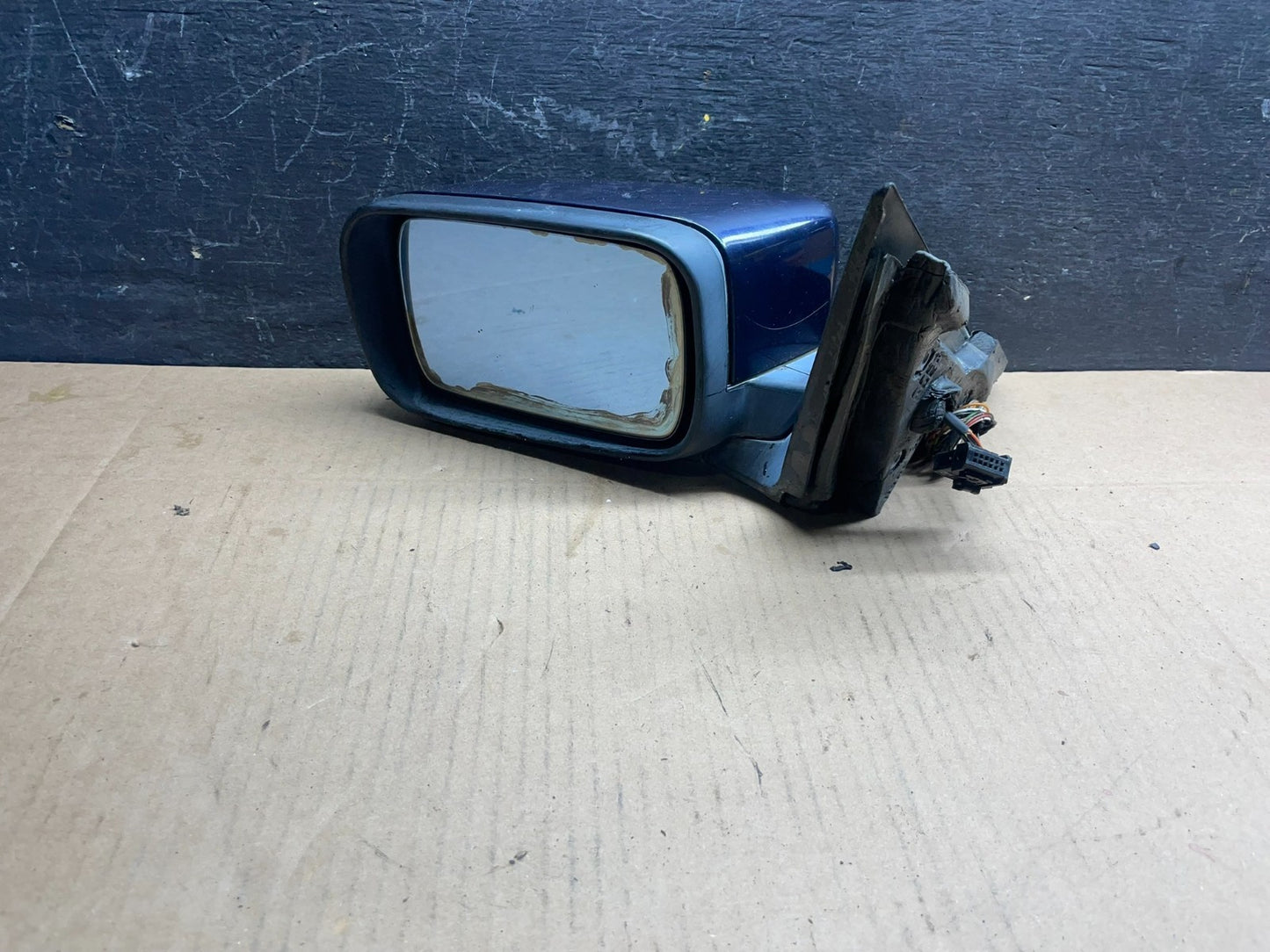 2001 2002 2003 BMW 3-Series Left Driver Lh Side View Door Mirror O8639 DG2