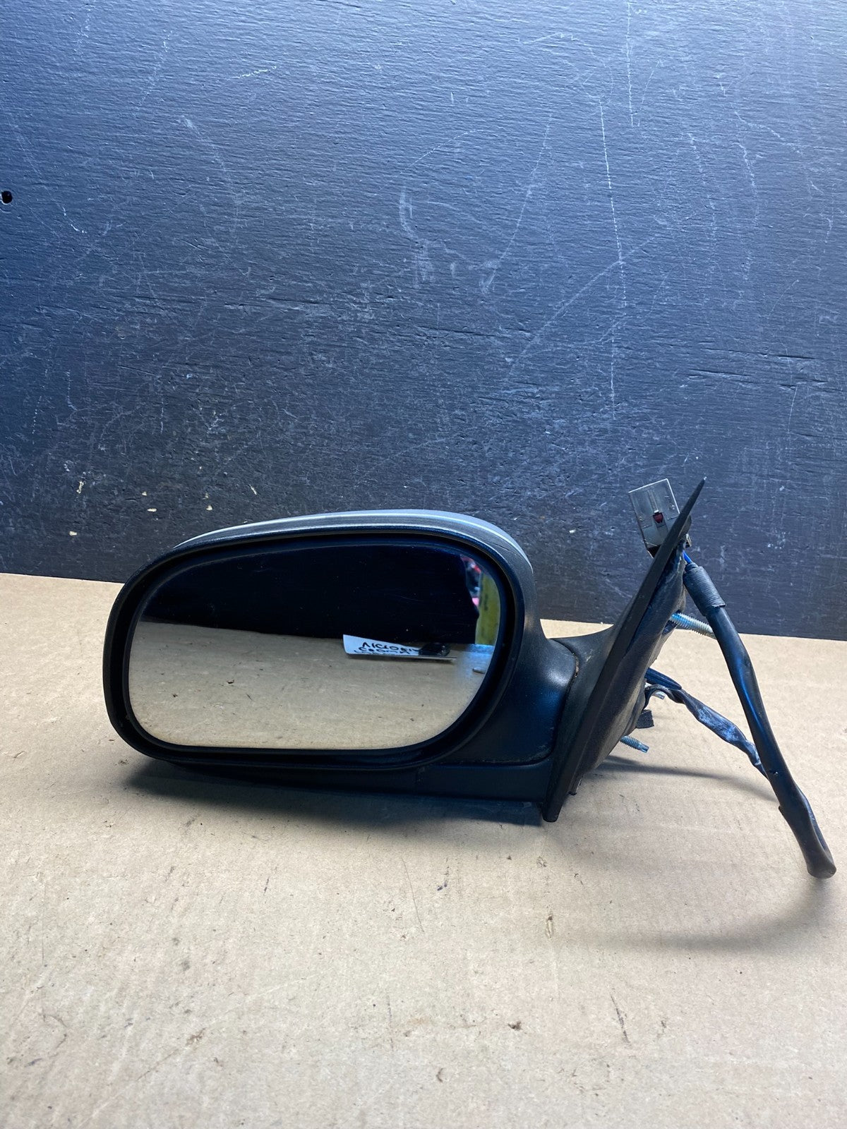 2003 - 2011 Ford Crown Victoria Left Driver LH View Door Mirror AG3461 MS8