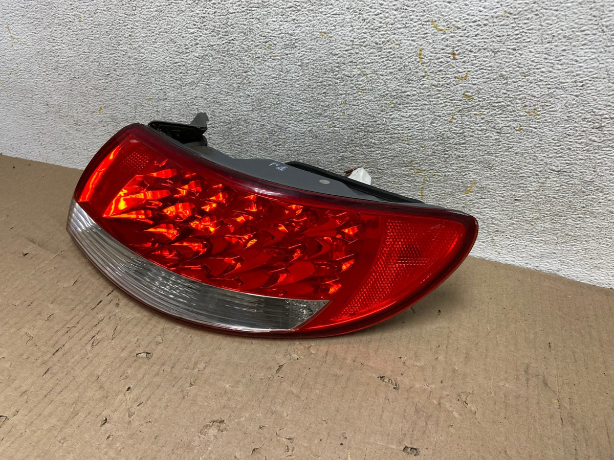 2006 2007 2008 2009 Hyundai Azera Right Passenger Tail Light AH5841 LK2