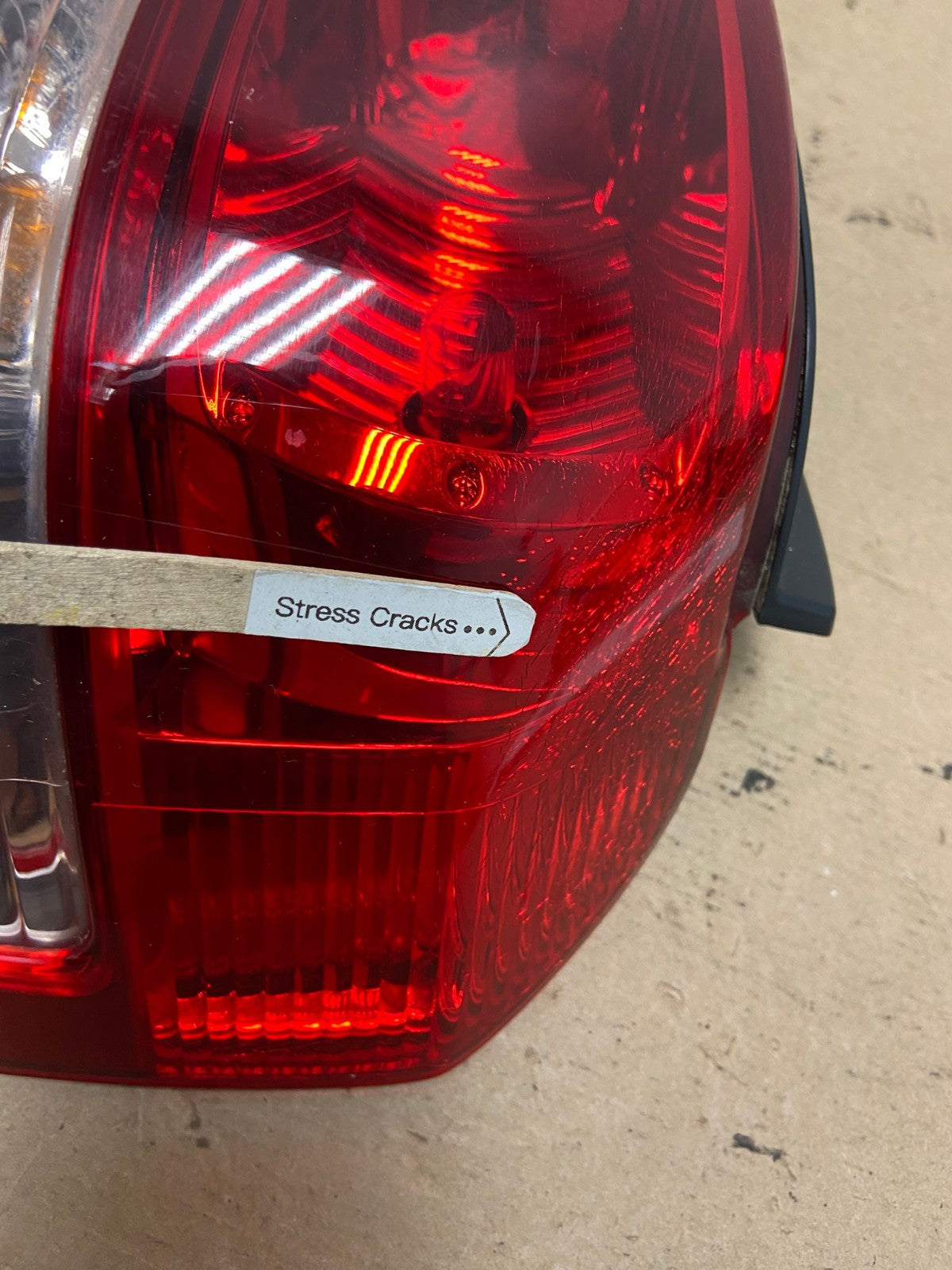 2001 2002 2003 Toyota Highlander Right Passenger RH Tail Light AF4734 LK4