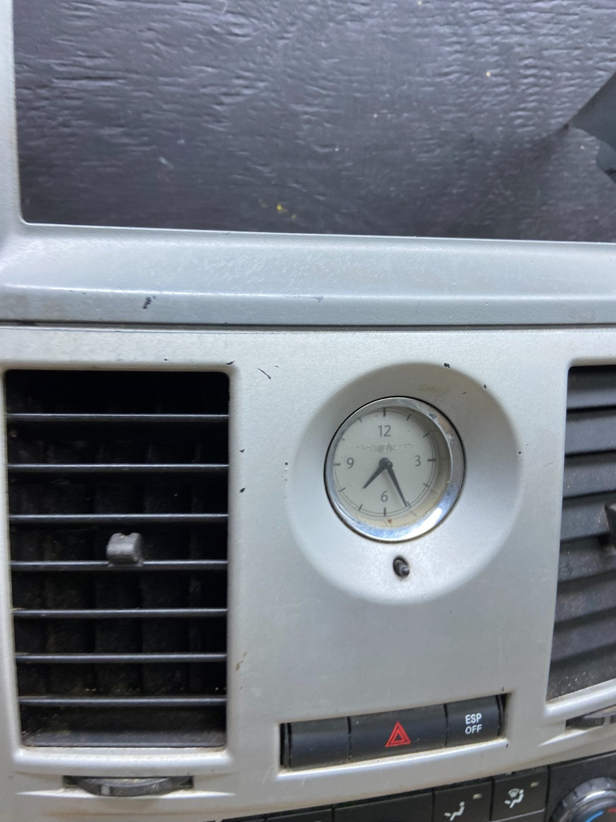 2008 - 2010 Dodge Grand Caravan Radio Bezel Climate Control Heat Heater x5761 DG2