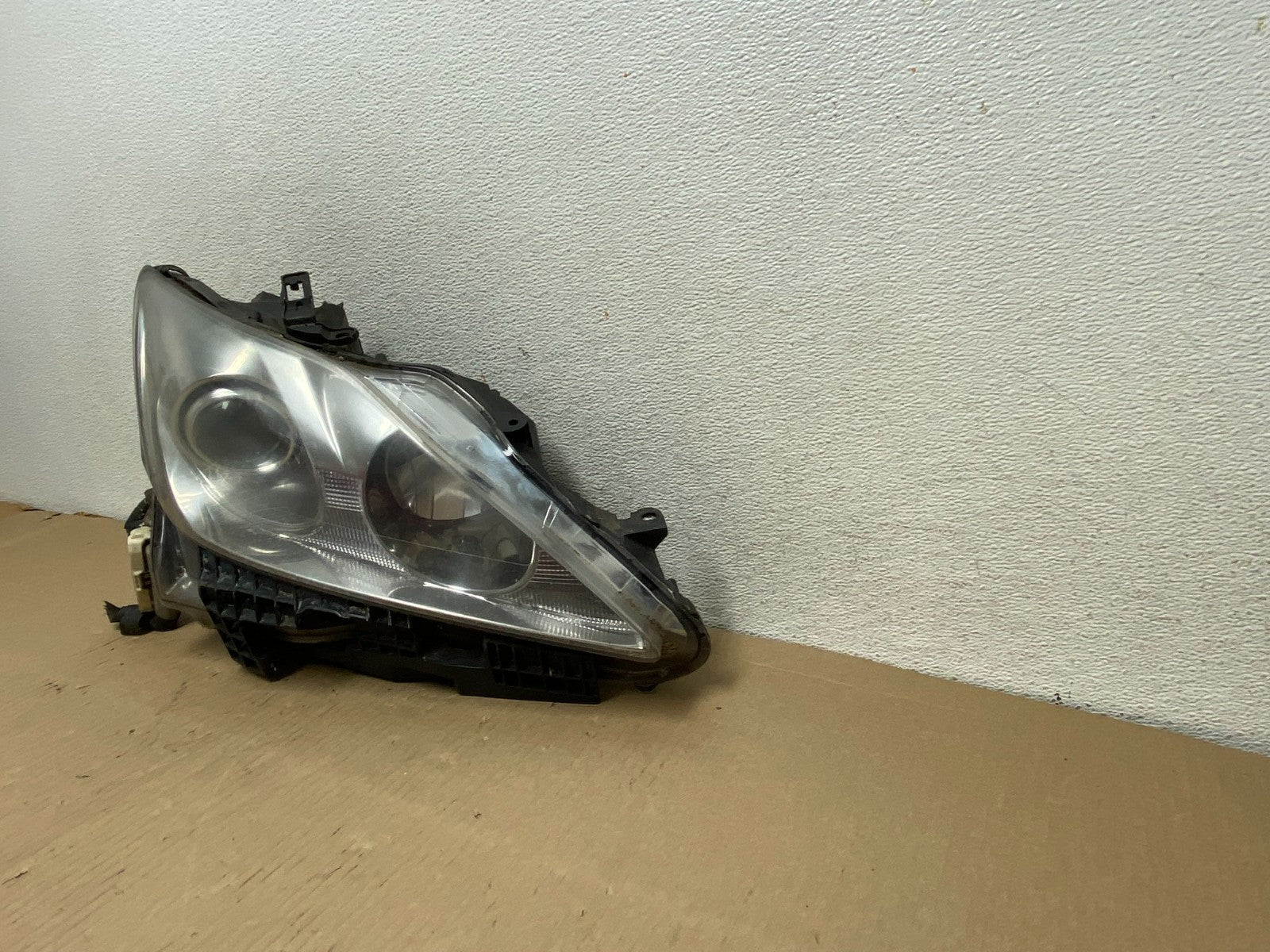 2006 - 2010 Lexus IS250 Right Passenger RH Side Halogen Headlight TYC AG7916 DW2