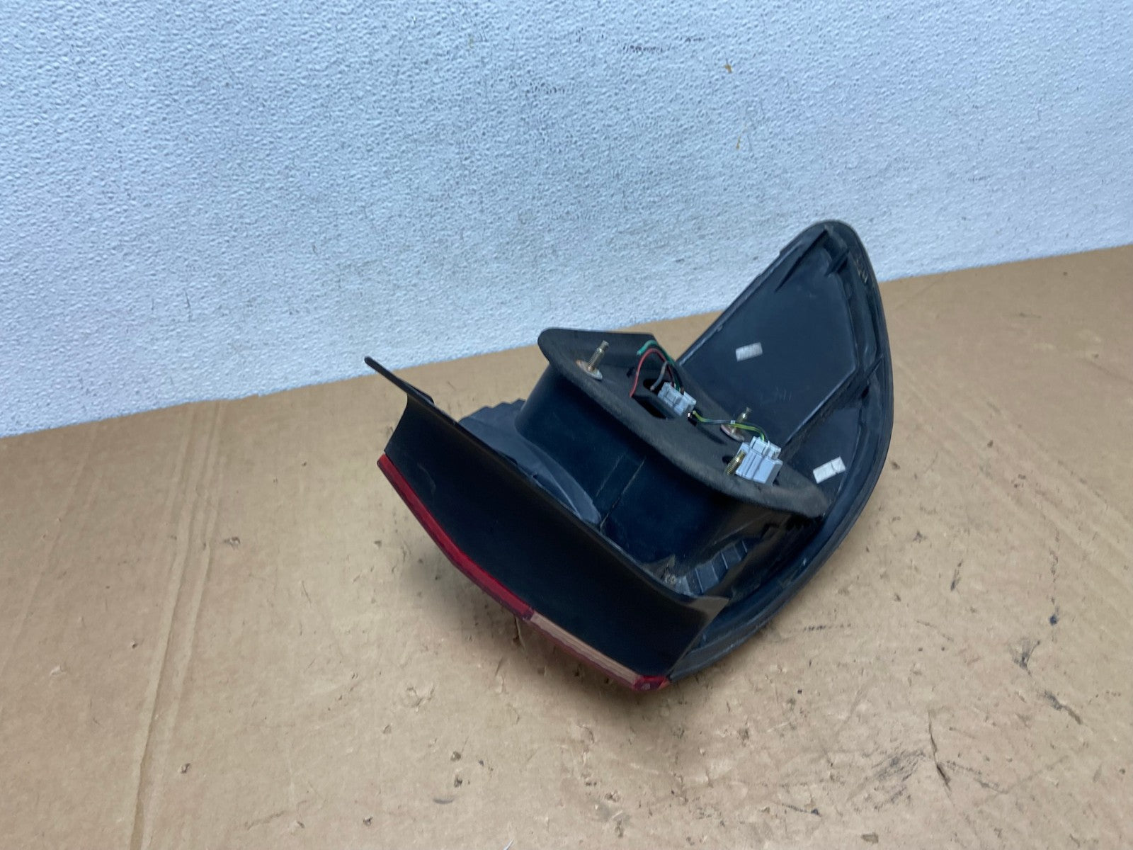 1998 to 2000 Honda Accord Sedan 4door Right RH Side Tail Light AD3038 LK4
