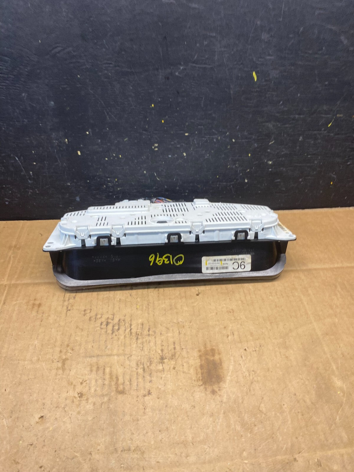 2005 Nissan Xterra Frontier Speedometer Cluster Gauge OEM O1396 DG6