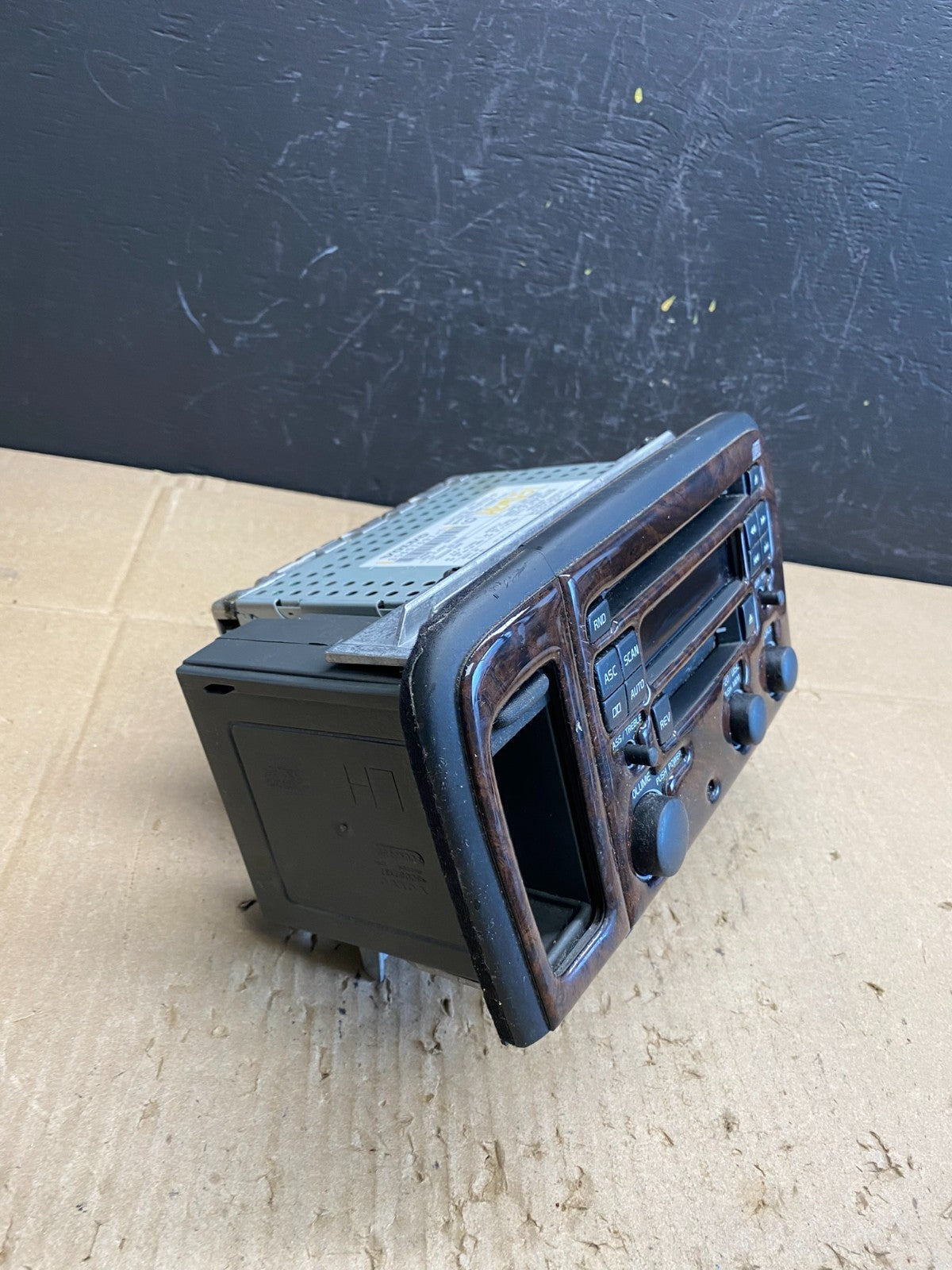 1999-2004 Volvo S80 Radio AM FM CD Cassete Tape Player Radio OEM ab9651 DG2