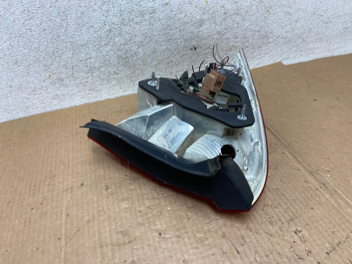 2010 2011 2012 Ford Fusion Right Passenger Side Tail Light AI5468 LK4