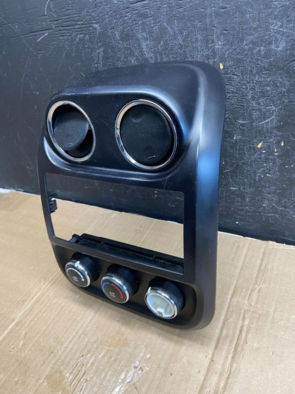 2011 to 2017 Jeep Compass Dash Climate Temperature Control Radio Bezel ad7229 DG2