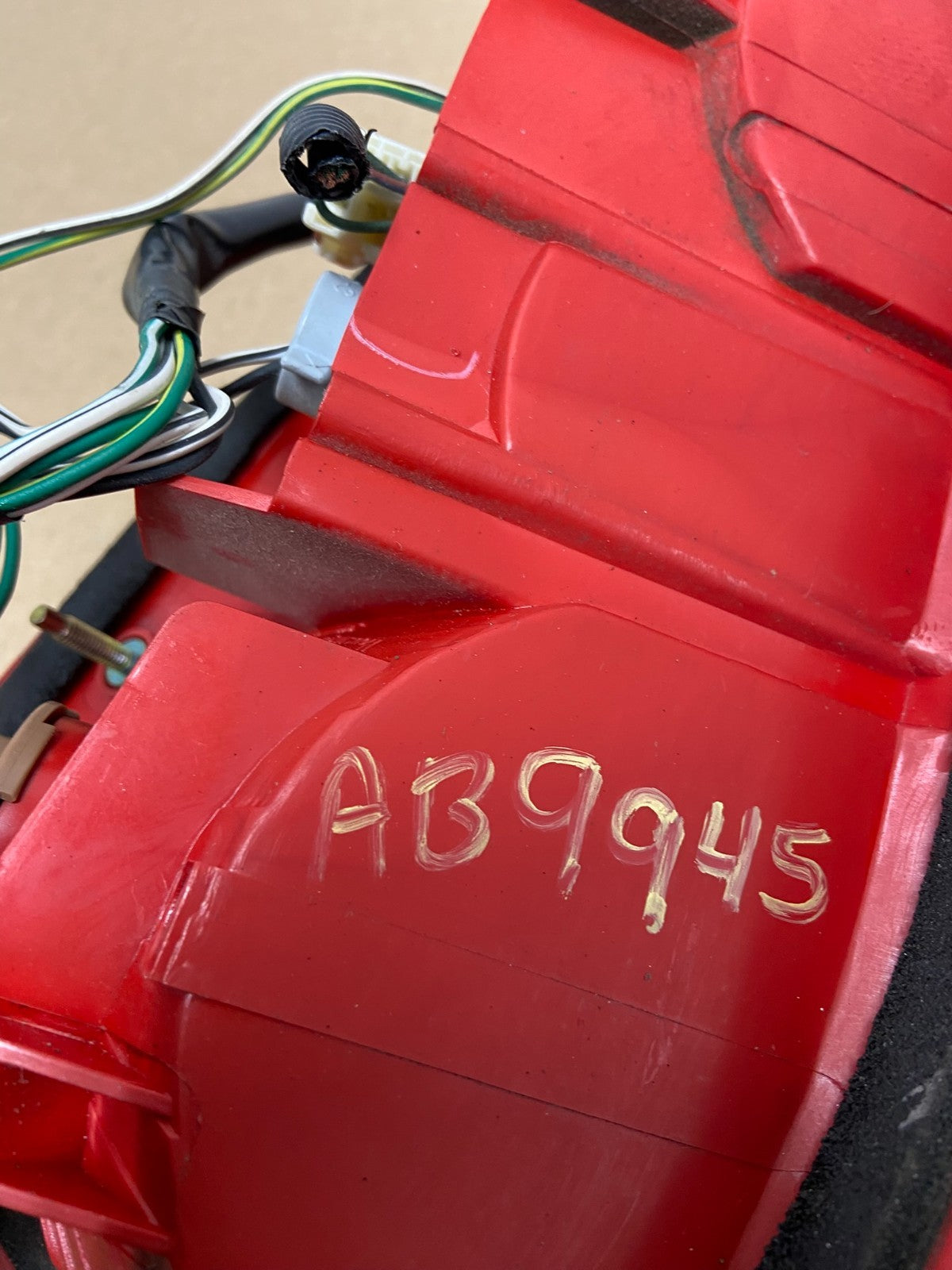 2001 2002 2003 Toyota Rav4 Left Driver LH Side Tail Light OEM AB9945 DW5