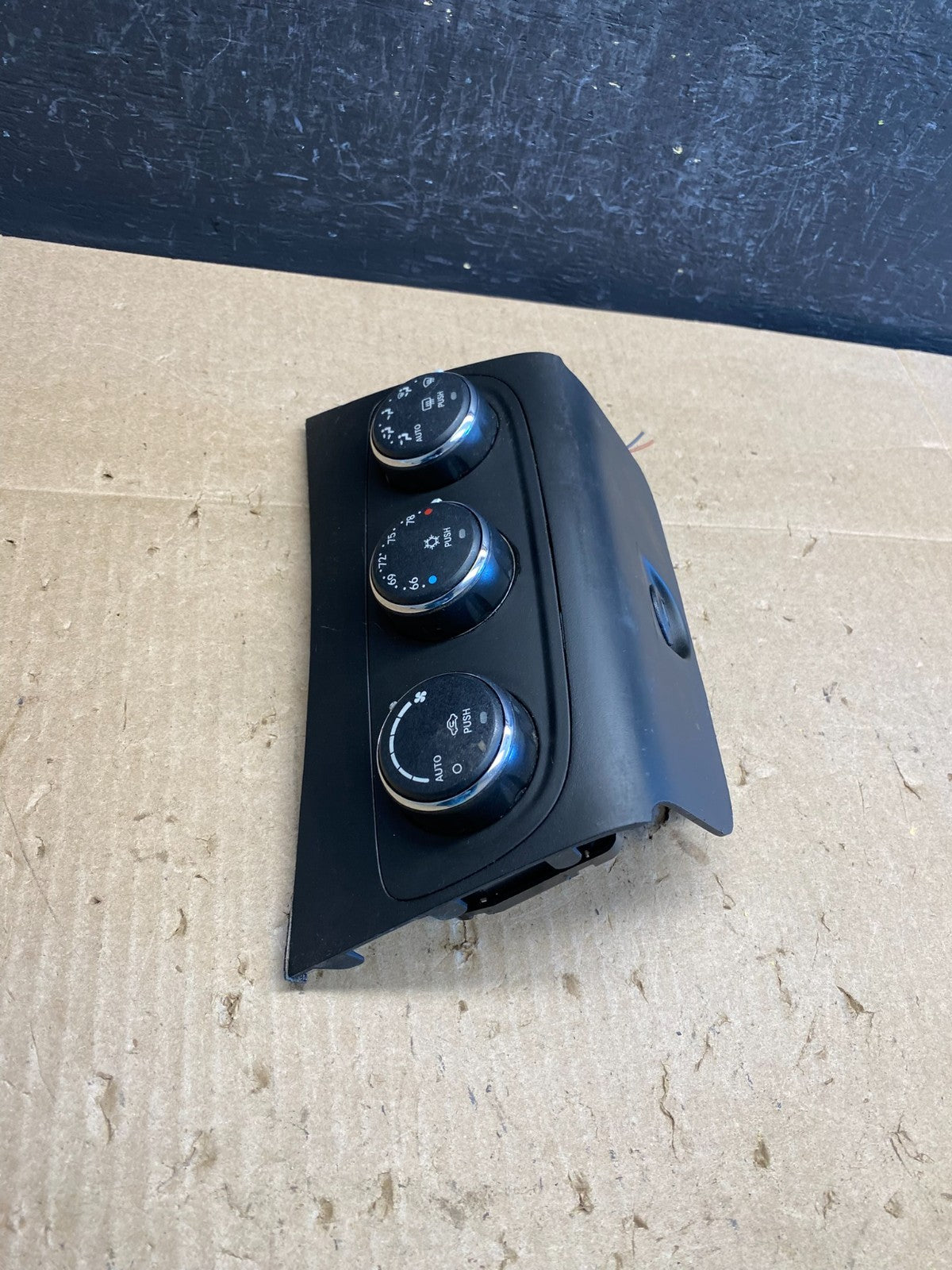 2008 to 2014 Dodge Avenger AC Heat Temperature Control P55111888AI AC67181