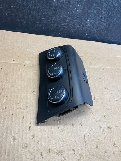 2008 to 2014 Dodge Avenger AC Heat Temperature Control P55111888AI AC67181