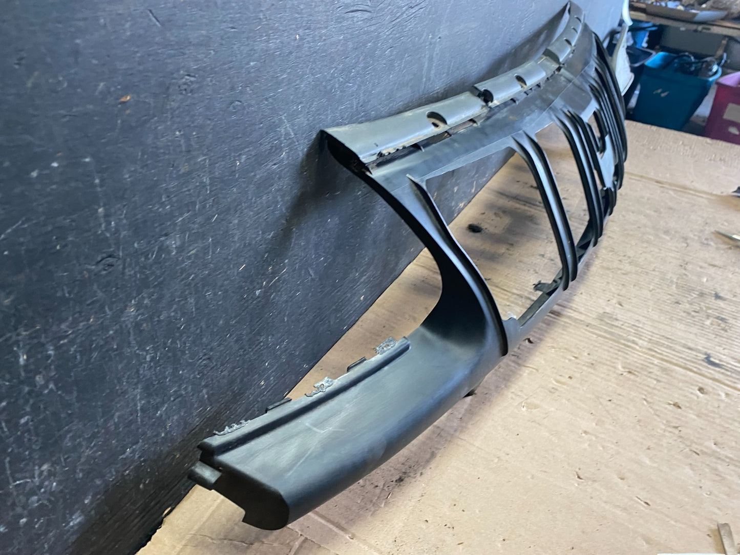 2008 to 2010 Porsche Cayenne Front Under Bumper Garnish 7L5853915 P8559 DG2