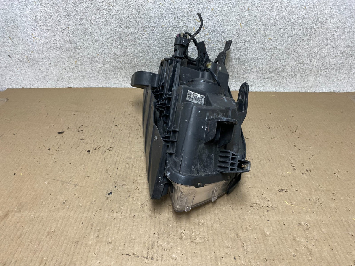 2013 - 2016 Chevrolet Trax Left Driver LH Halogen Headlight AH6015 DW9