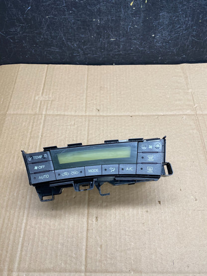 2010 to 2015 Toyota Prius A/C Heater Climate Control Unit Switch AC9330 DG0