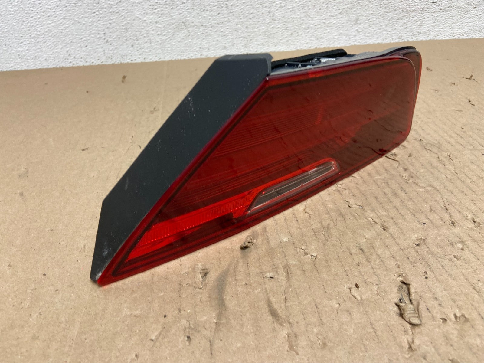 2012 - 2017 BMW F06 650i Right Passenger RH Side Tail Light ae8749 DG2