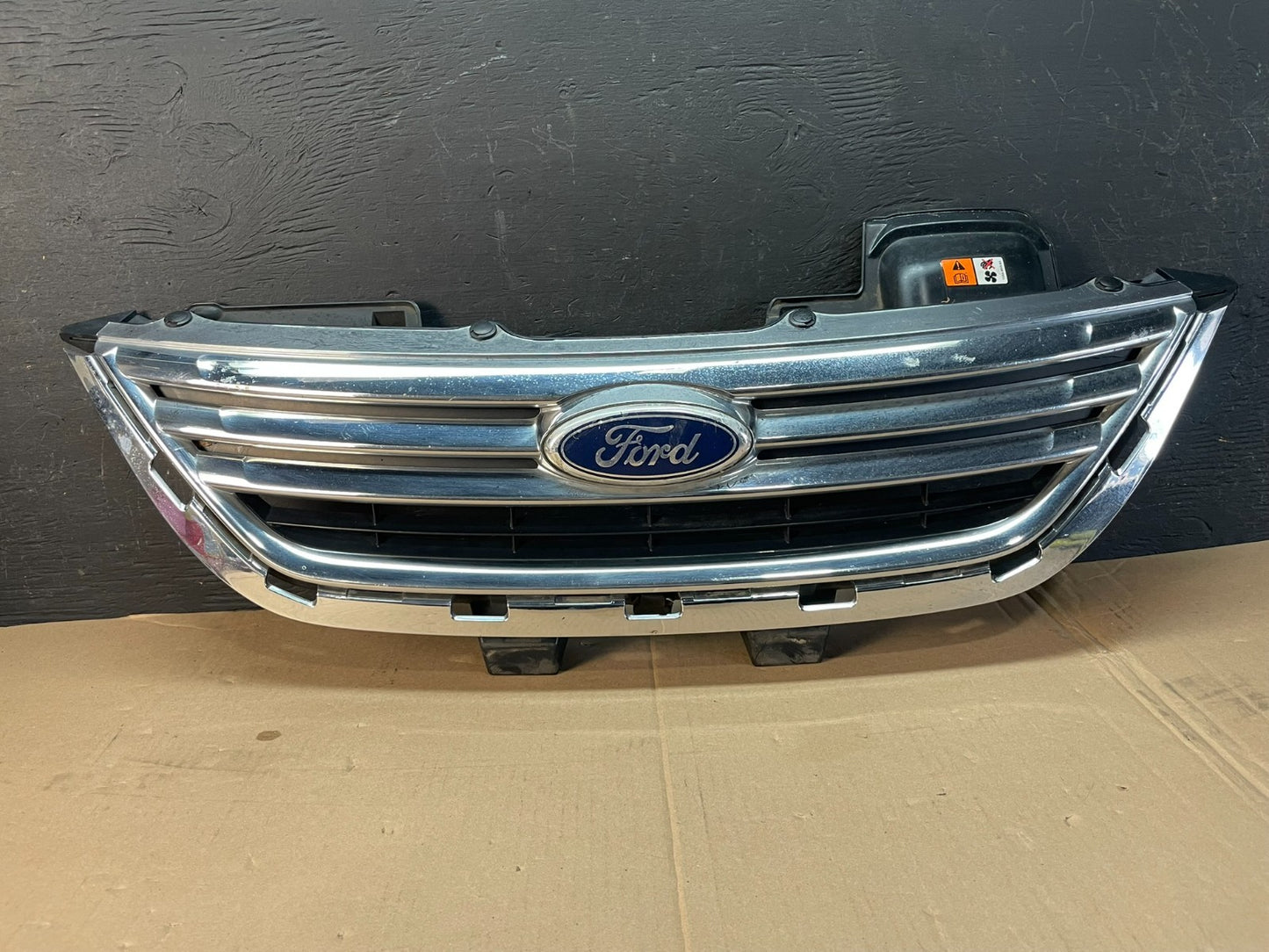 2011 2012 2013 Ford Fiesta Front Upper Chrome Grille Grill v9222 DG0