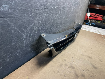 1994 1995 1996 Toyota Camry Front Upper Grill Grille M3047 PS2