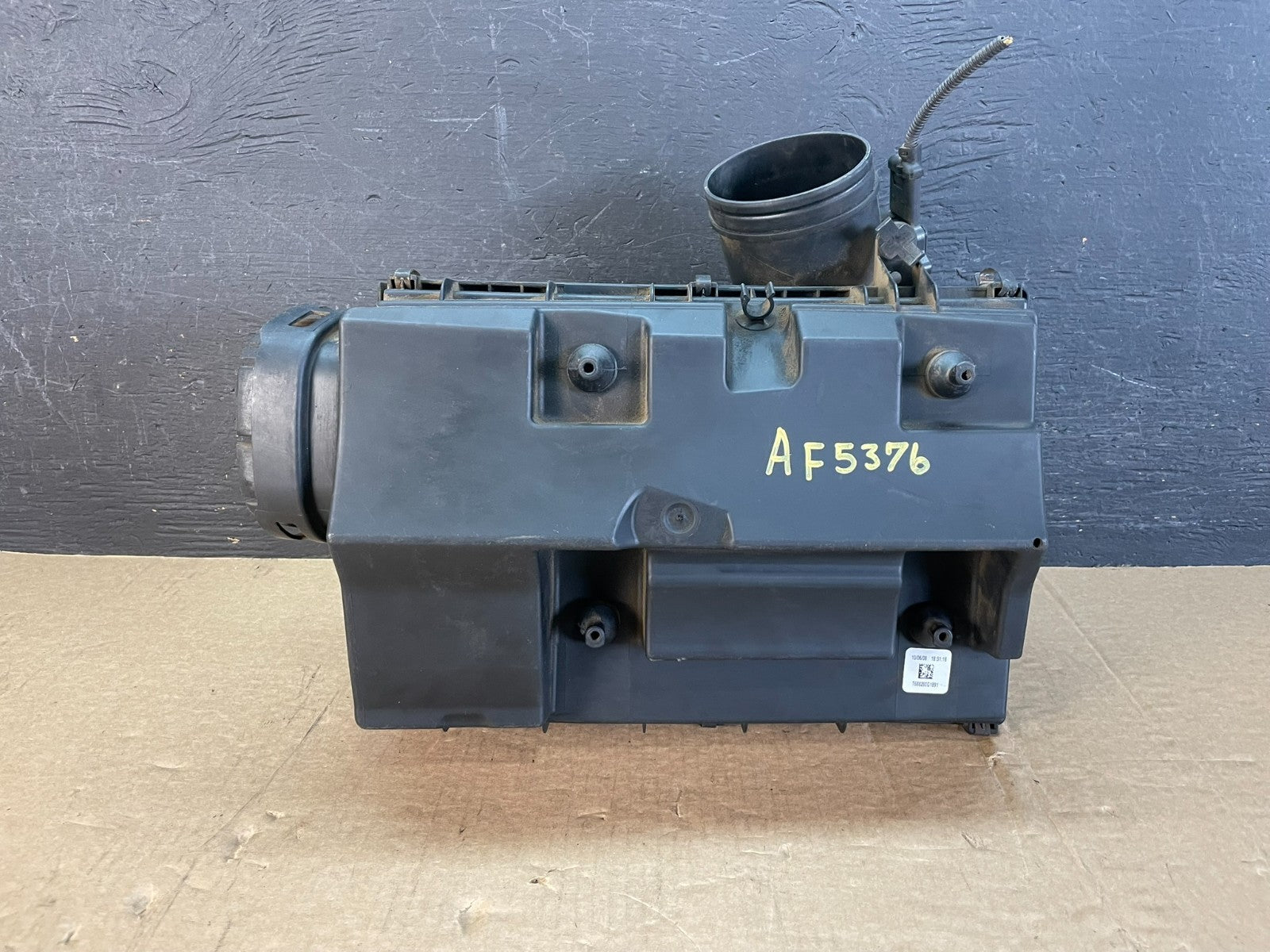 2007 to 2010 BMW X5 Air Intake Cleaner Filter Housing Box af5376 DG5