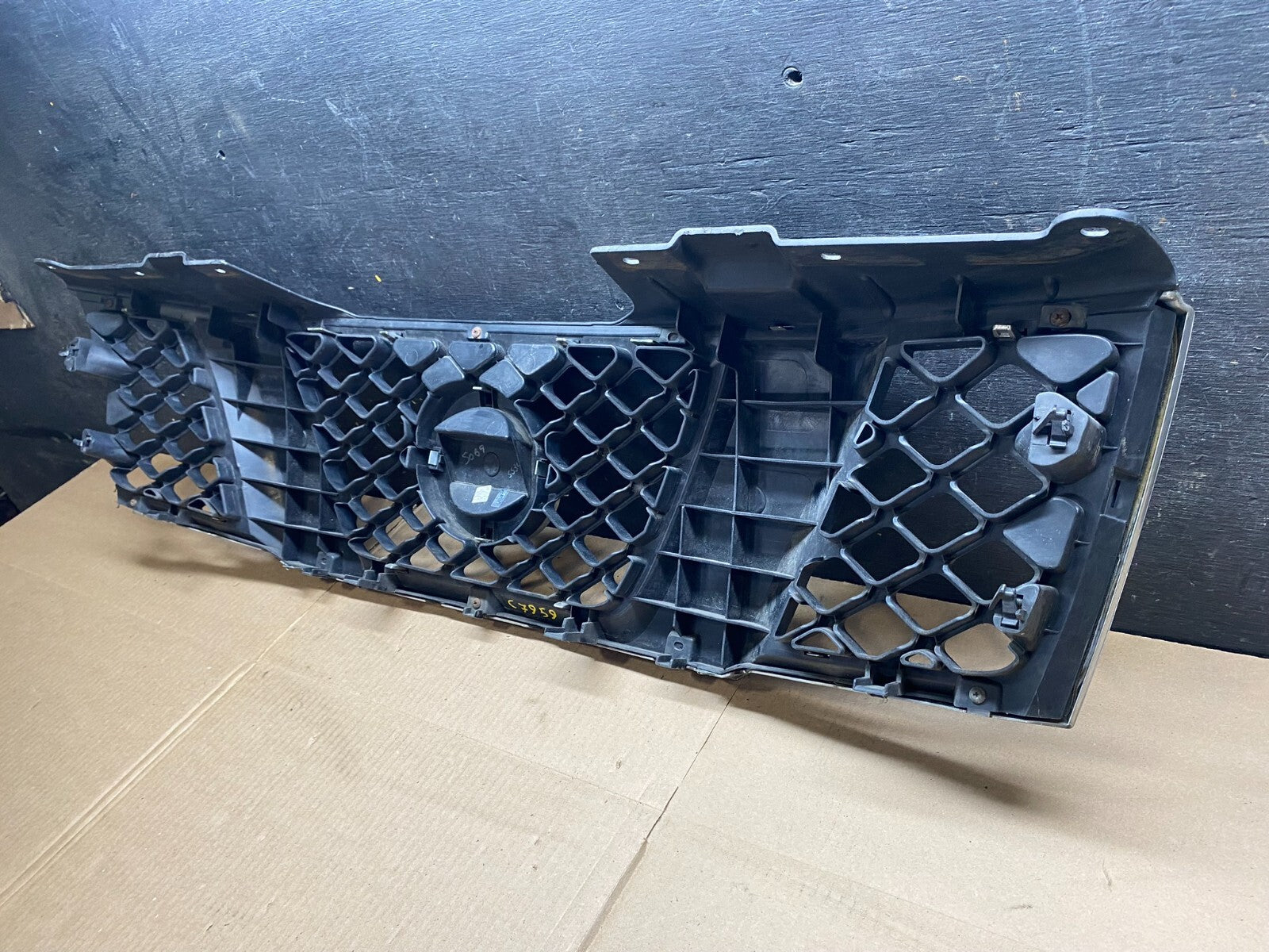 2005 2006 2007 Nissan Pathfinder Chrome Front Upper Grill Grille Oem C7959 DG15