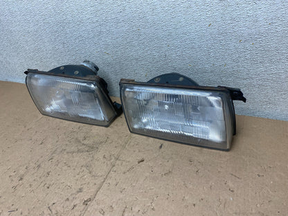 1986 to 1988 Mitsubishi Tredia Left+Right Set Side Headlights S4152 PS1