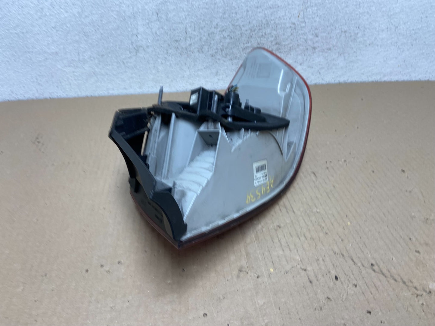 2007 to 2010 BMW M3 328i 335i Coupe Left Driver LH Tail Light AE9539 DW5
