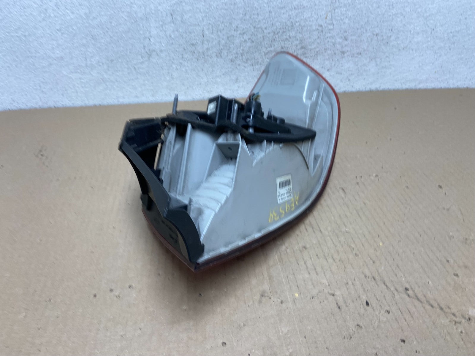 2007 to 2010 BMW M3 328i 335i Coupe Left Driver LH Tail Light AE9539 DW5