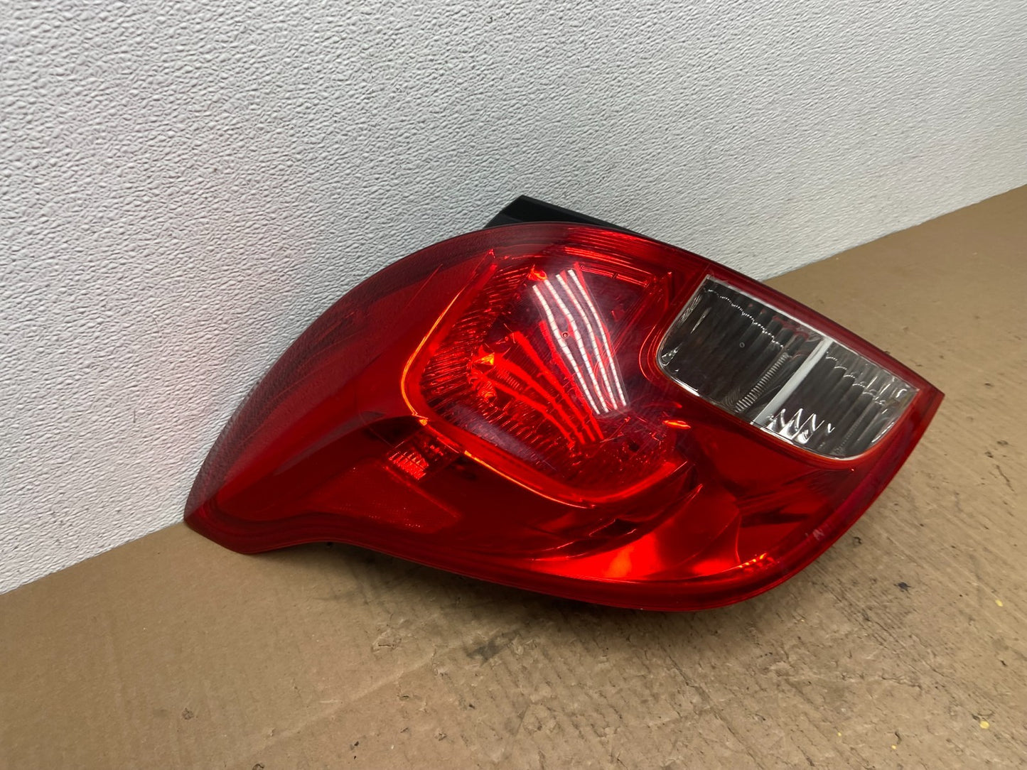 2013 to 2016 Buick Encore Left Driver LH Side Tail Light Oem AB8486  DG2