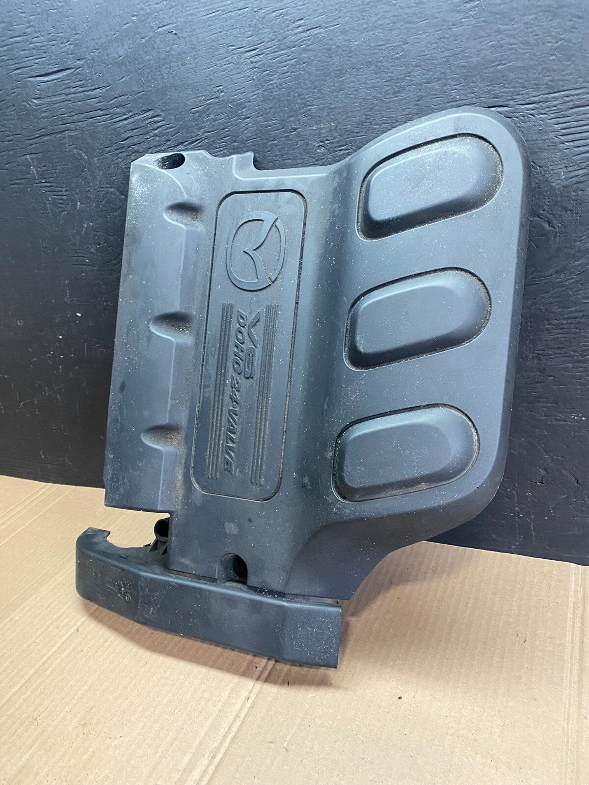 2000 to 2003 Mazda Tribute  DOHC 24 VALVE Engine Shield Top Cover D2573 PS2