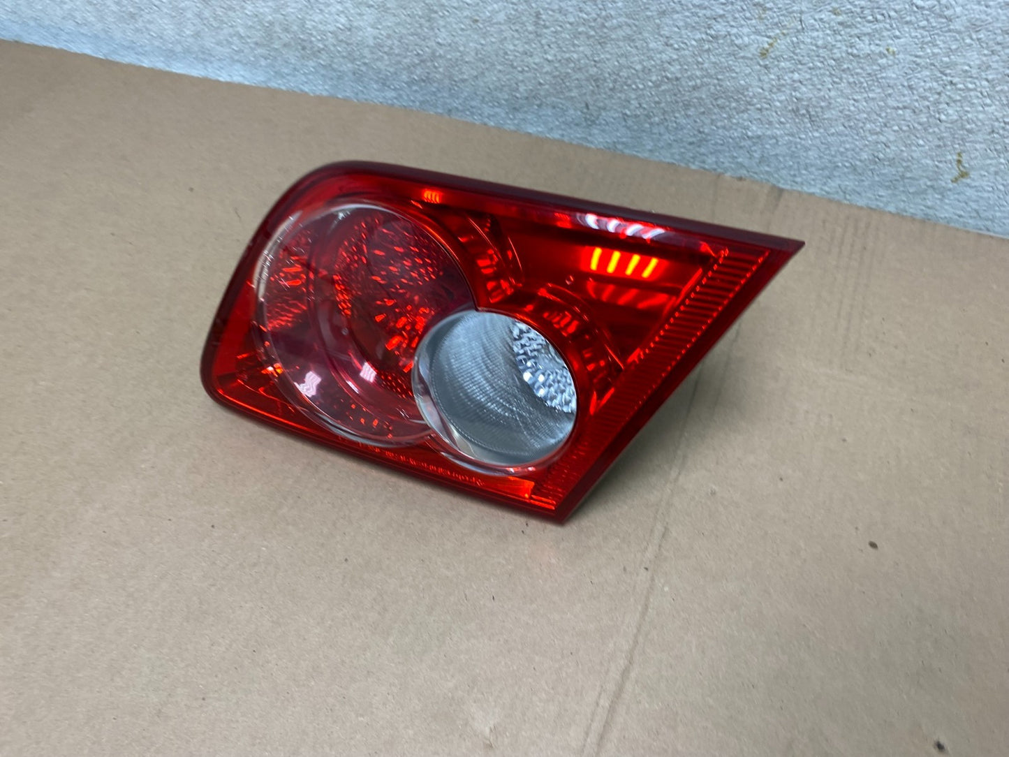 2003 2004 2005 Mazda 6 Right Passenger Inner Tail Light Taillight OEM S2025 DW1